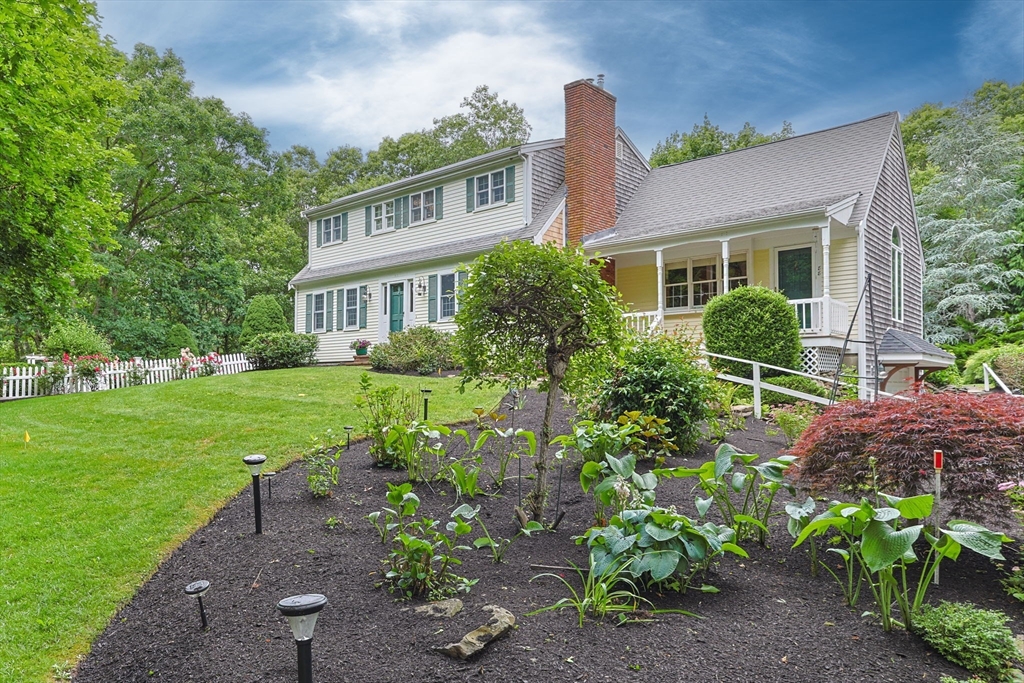 88 Acre Hill Road Barnstable, MA 02630 - Photo 3 of 42 Gallery Image 3
