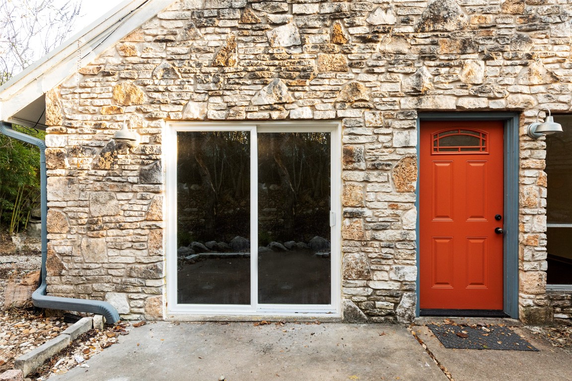 3301 Doolin Drive Austin, TX 78704 - Photo 12 of 32 a building with a door