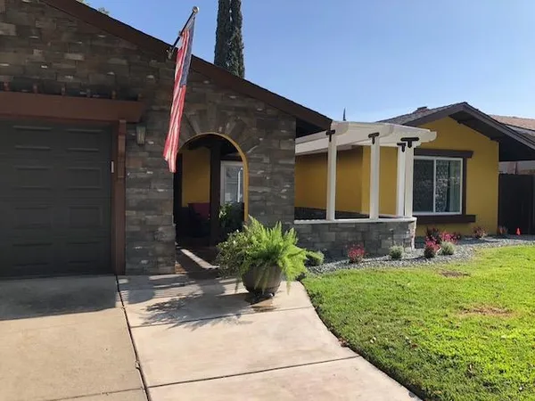 $499,999 | 1048 Vernal Avenue, Merced, CA 95340
