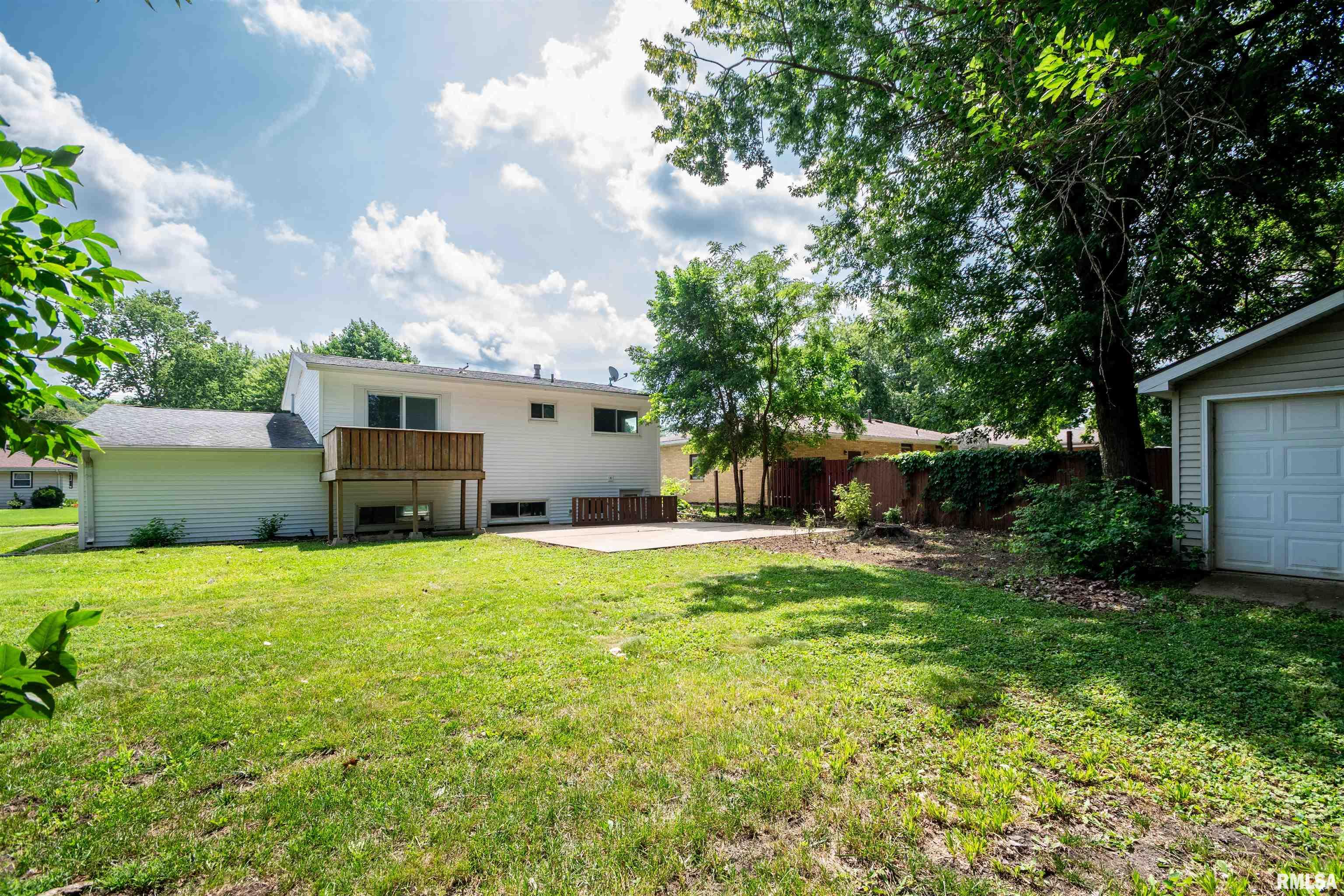 203 Arrow Street Pekin, IL 61554 - Photo 9 of 10