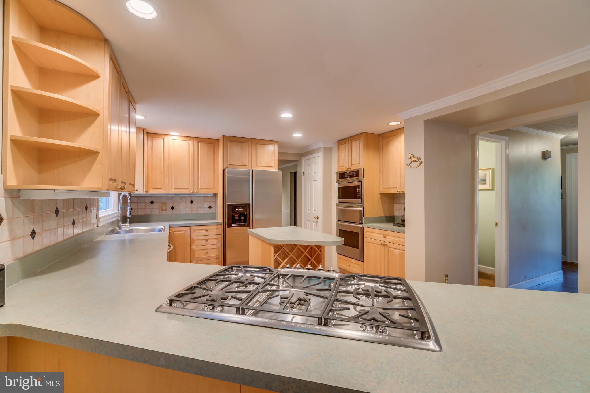 2287 Archdale Road Reston, VA 20191 - Photo 4 of 24 Custom details throughout make this a dream