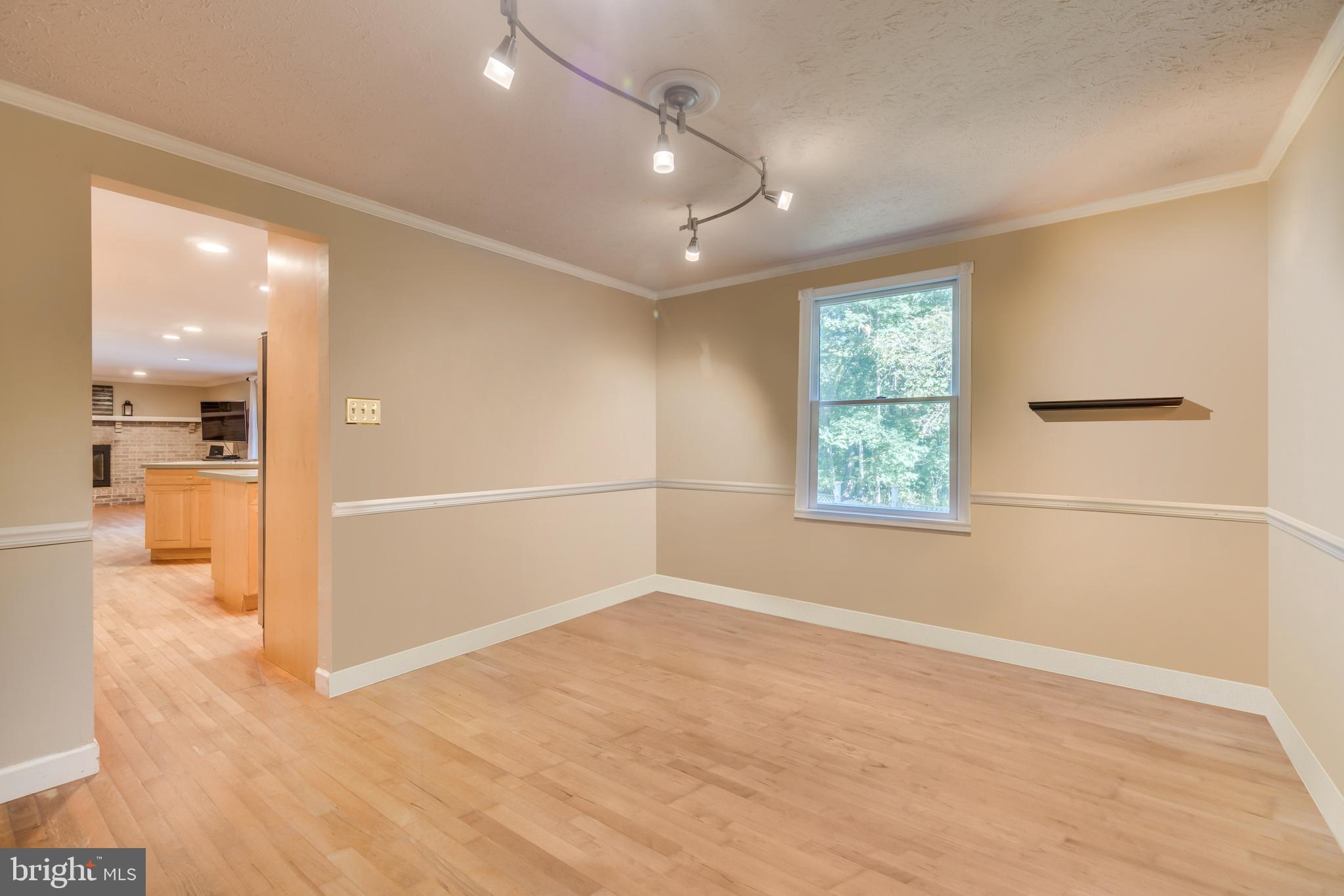 2287 Archdale Road Reston, VA 20191 - Photo 8 of 24 Formal Dining main level