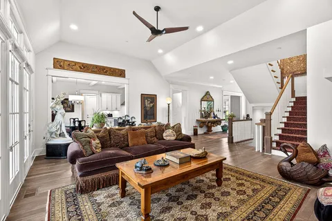 $2,250,000 | 6732 Darden Place, Nashville, TN 37205