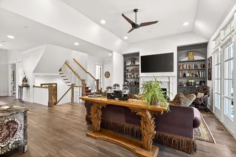 $2,250,000 | 6732 Darden Place, Nashville, TN 37205