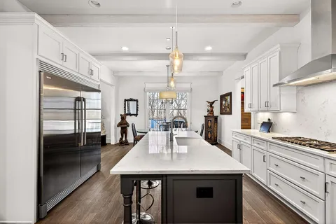 $2,250,000 | 6732 Darden Place, Nashville, TN 37205