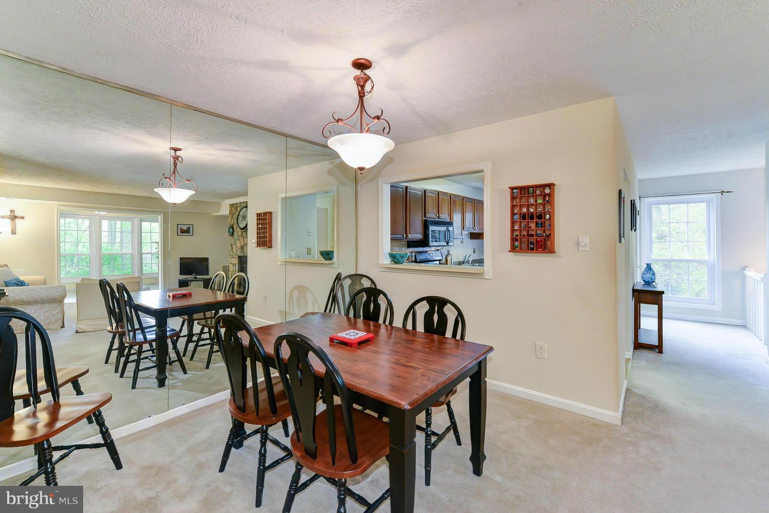 10107 Oakton Terrace Road, Unit 10107 Oakton, VA 22124 - Photo 12 of 30 Dining Room