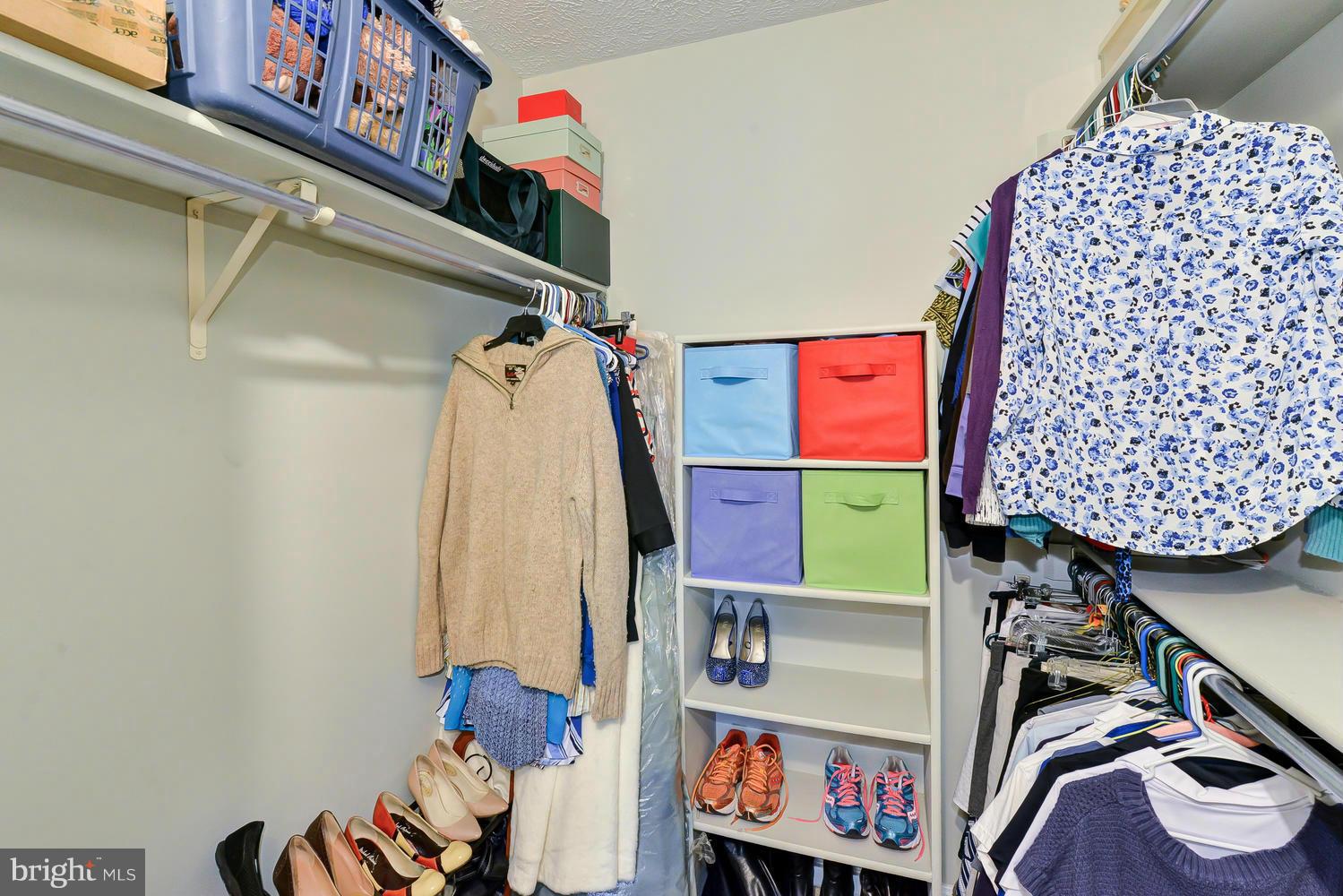 10107 Oakton Terrace Road, Unit 10107 Oakton, VA 22124 - Photo 22 of 30 Interior (General)