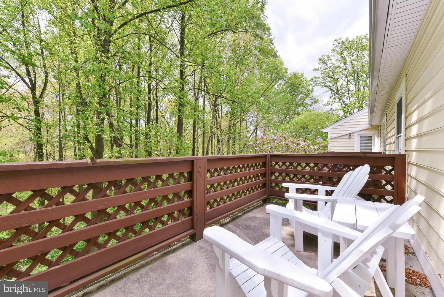 10107 Oakton Terrace Road, Unit 10107 Oakton, VA 22124 - Photo 24 of 30 Exterior (General)