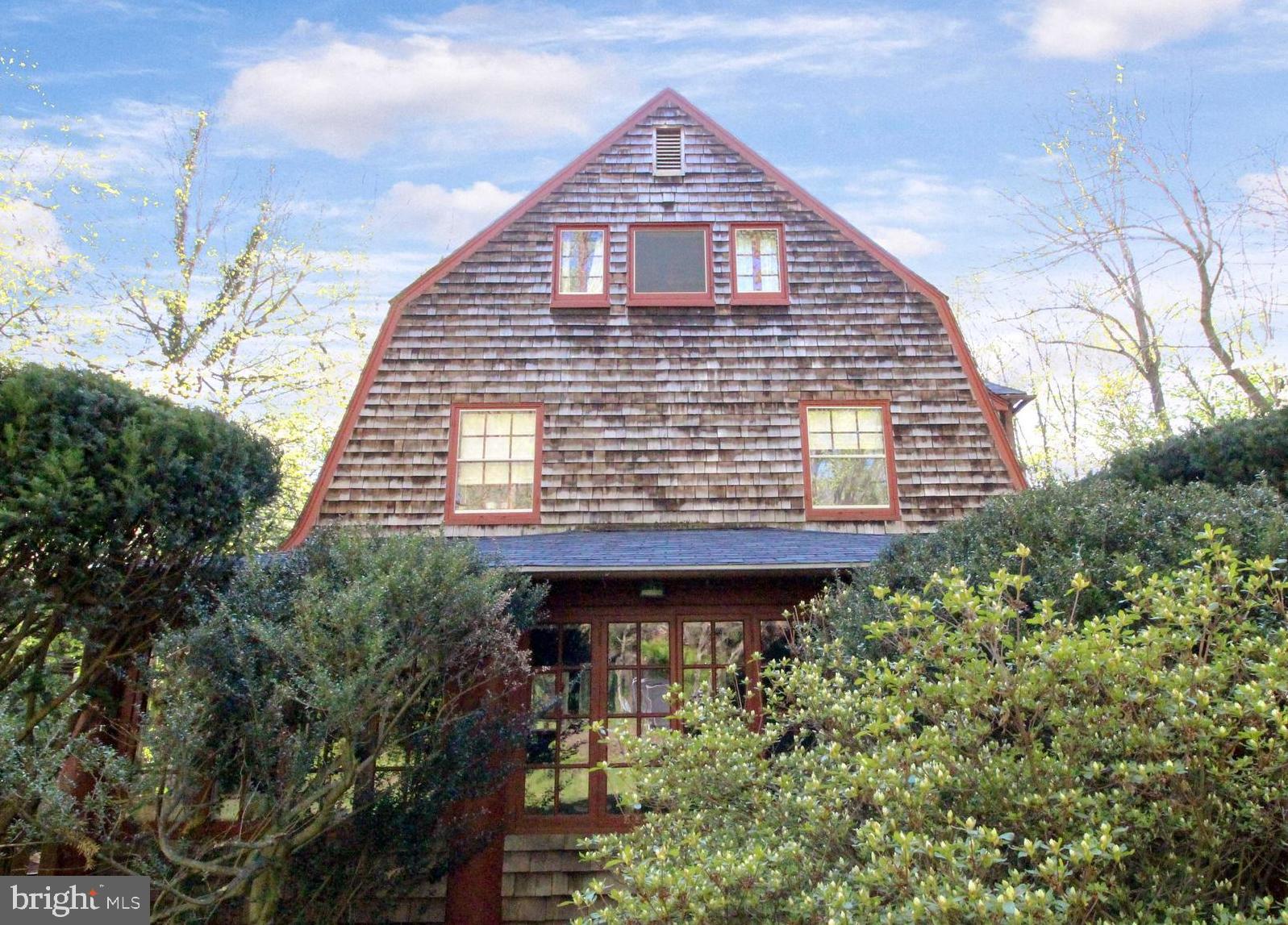 212 Edgevale Road Baltimore, MD 21210 - Photo 1 of 3