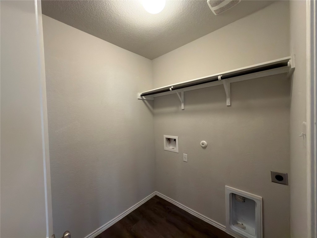 21700 Urraca Lane Pflugerville, TX 78660 - Photo 14 of 40 a view of an empty walk in closet