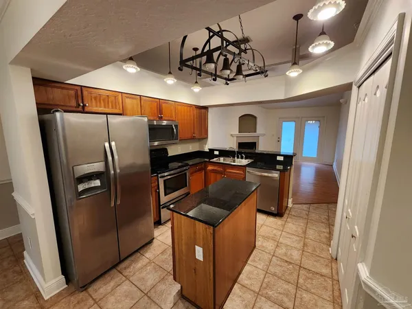 $2,100 | 276 Tecumseh Lane, Mary Esther, FL 32569