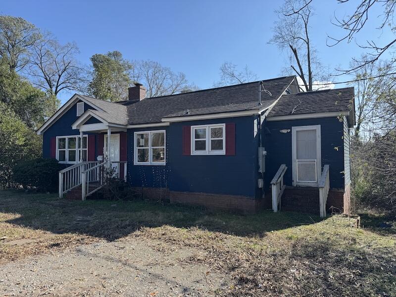 404 Columbia Road Edgefield, SC 29824 - Photo 1 of 12