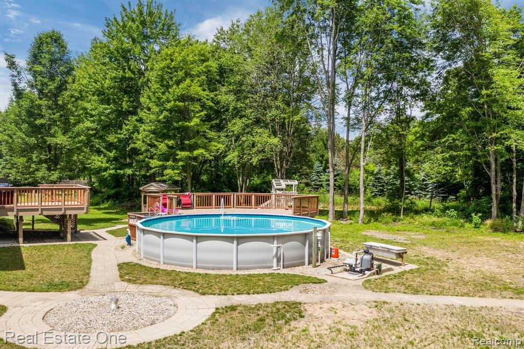 3908 Cullen Road Howell, MI 48855 - Photo 29 of 35