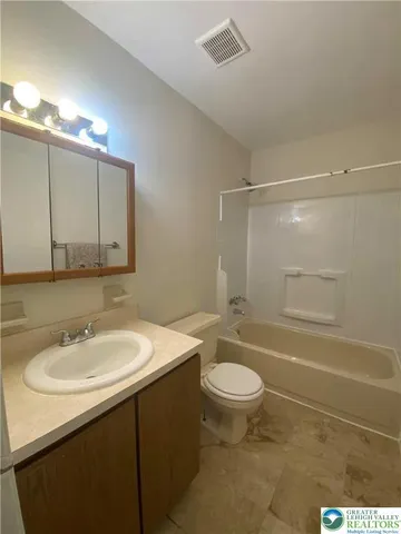 $1,850 | 1650 Angela Drive, Bethlehem, PA 18017