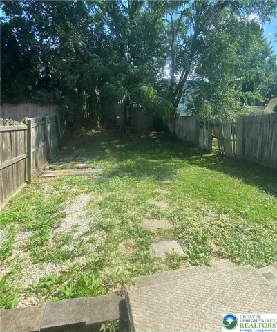 $1,850 | 1650 Angela Drive, Bethlehem, PA 18017