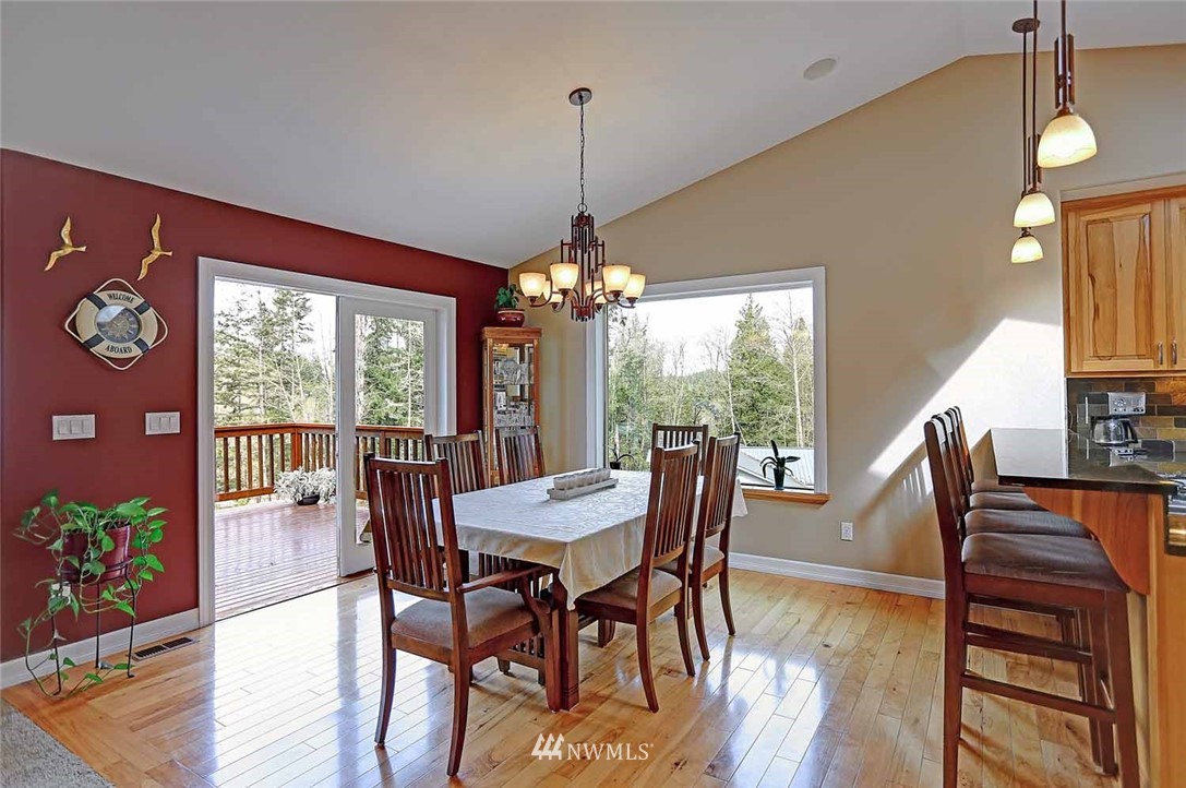 915 Rowe Road Camano Island, WA 98282 - Photo 11 of 25 Gallery Image 11