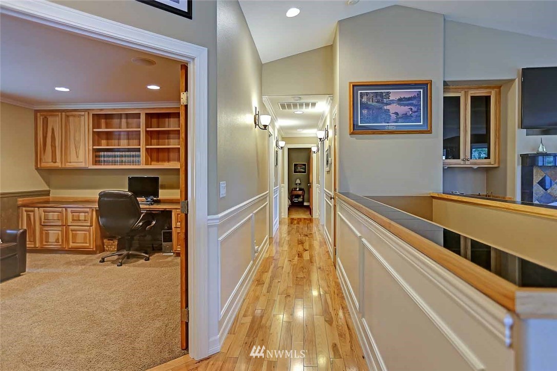 915 Rowe Road Camano Island, WA 98282 - Photo 13 of 25 Gallery Image 13
