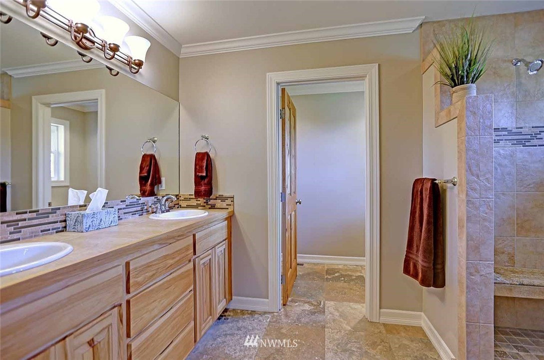 915 Rowe Road Camano Island, WA 98282 - Photo 15 of 25 Gallery Image 15