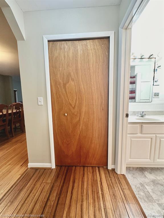 8709 Clarridge Road Clarkston, MI 48348 - Photo 15 of 32