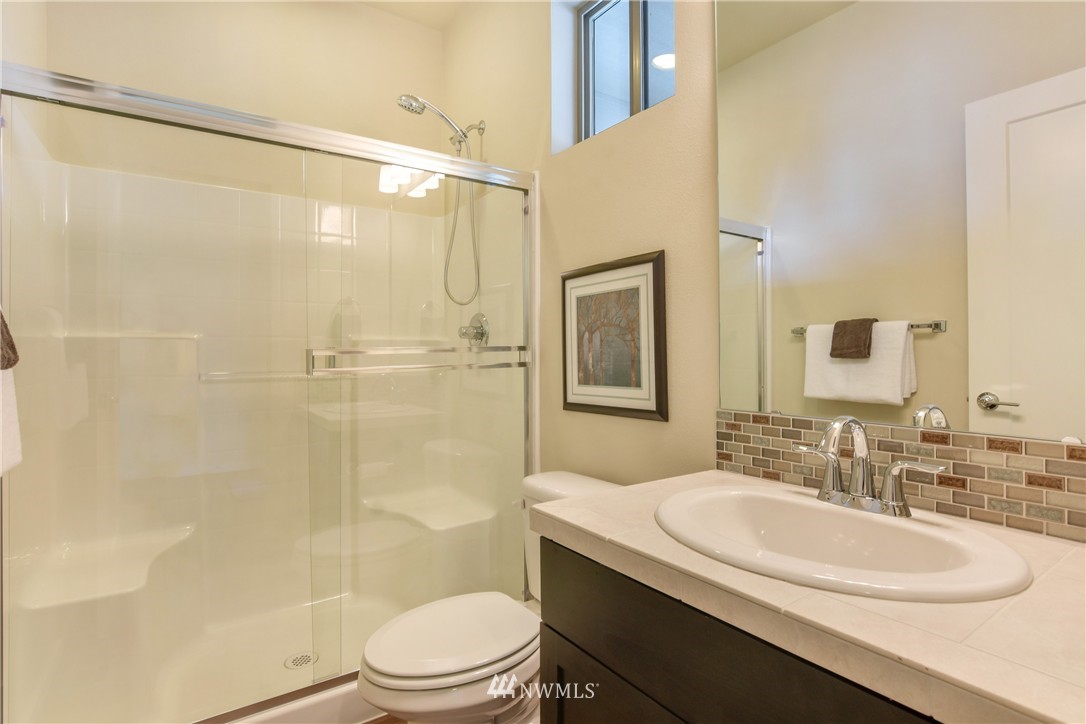 10717 Southeast 188th Street Renton, WA 98055 - Photo 11 of 21 Gallery Image 11