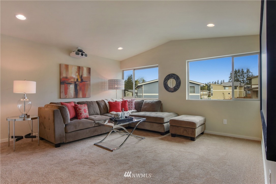 10717 Southeast 188th Street Renton, WA 98055 - Photo 12 of 21 Gallery Image 12
