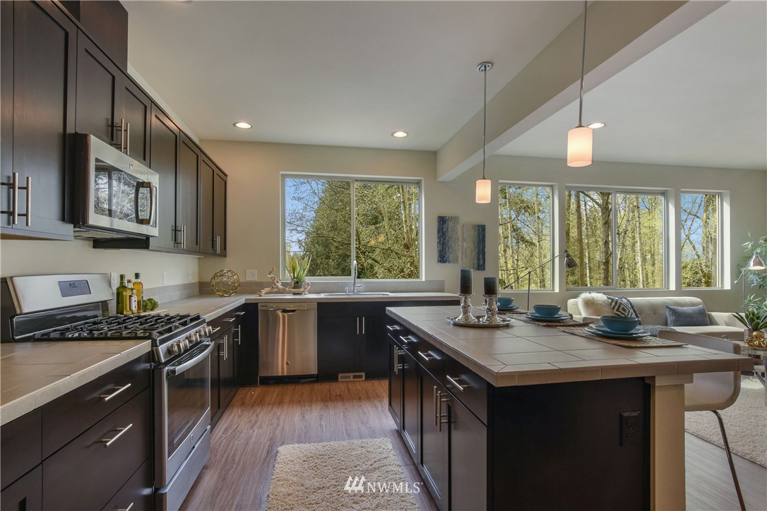 10717 Southeast 188th Street Renton, WA 98055 - Photo 6 of 21 Gallery Image 6