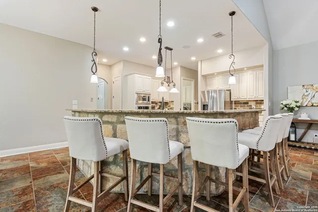 $1,095,000 | 27643 Oak Brook Way, Boerne, TX 78015
