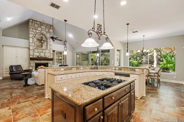 $1,095,000 | 27643 Oak Brook Way, Boerne, TX 78015