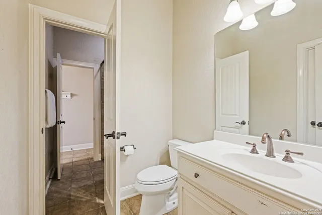 $1,095,000 | 27643 Oak Brook Way, Boerne, TX 78015