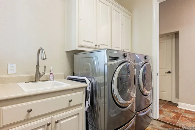 $1,095,000 | 27643 Oak Brook Way, Boerne, TX 78015