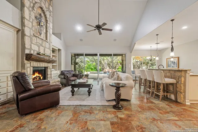 $1,095,000 | 27643 Oak Brook Way, Boerne, TX 78015