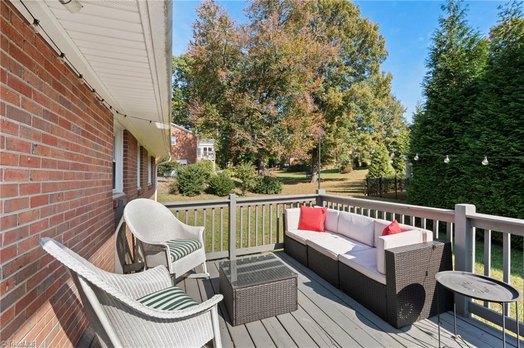 5601 Folkstone Road Pfafftown, NC 27040 - Photo 22 of 28 Gallery Image 22