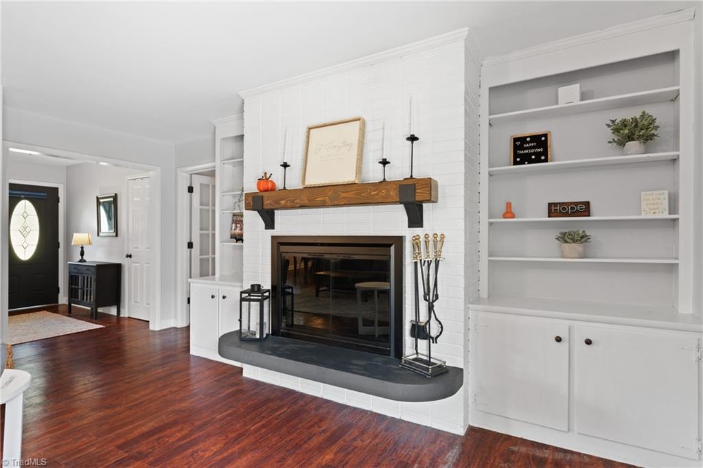 5601 Folkstone Road Pfafftown, NC 27040 - Photo 8 of 28 Gallery Image 8