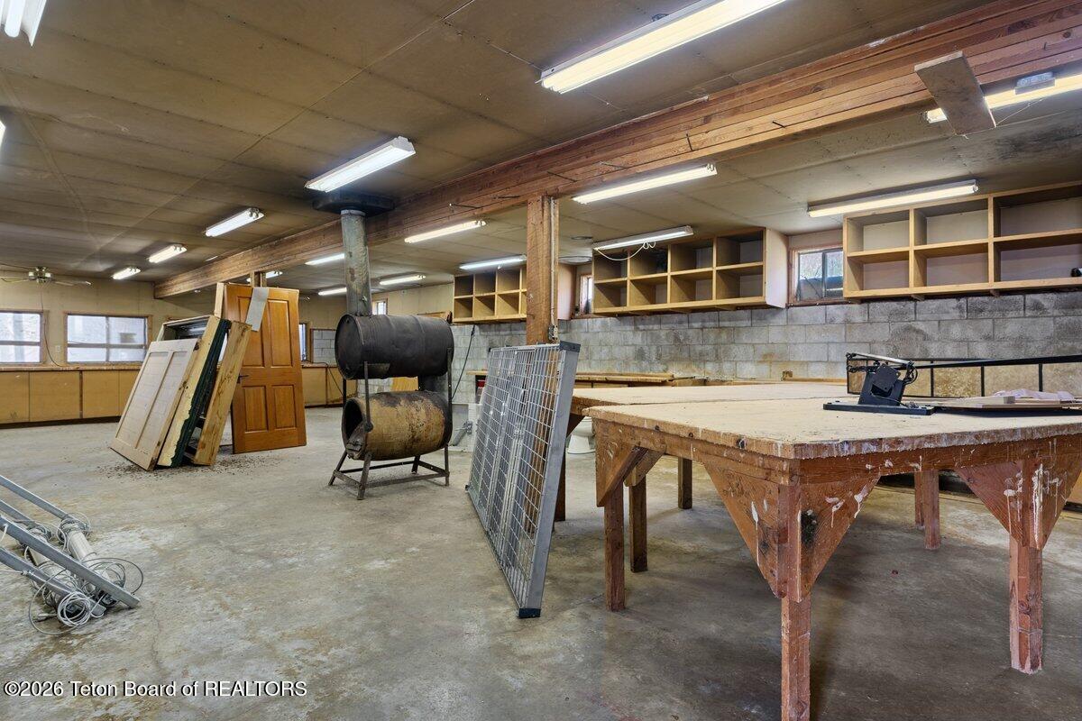 6740 Henrys Road Jackson, WY 83001 - Photo 11 of 15 Shop