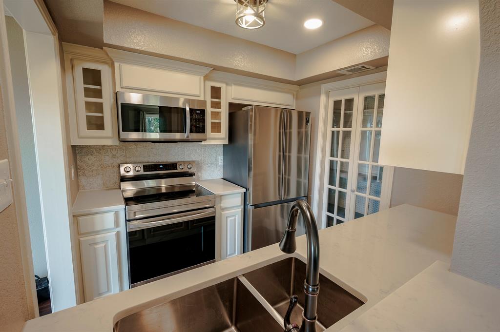 1507 Signal Ridge Place Rockwall, TX 75032 - Photo 8 of 23