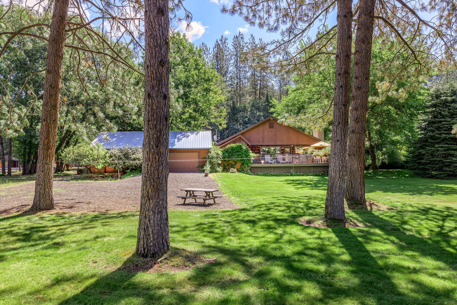 735 Old Ferry Road Shady Cove, OR 97539 - Photo 3 of 76 34_OFR_34_mls
