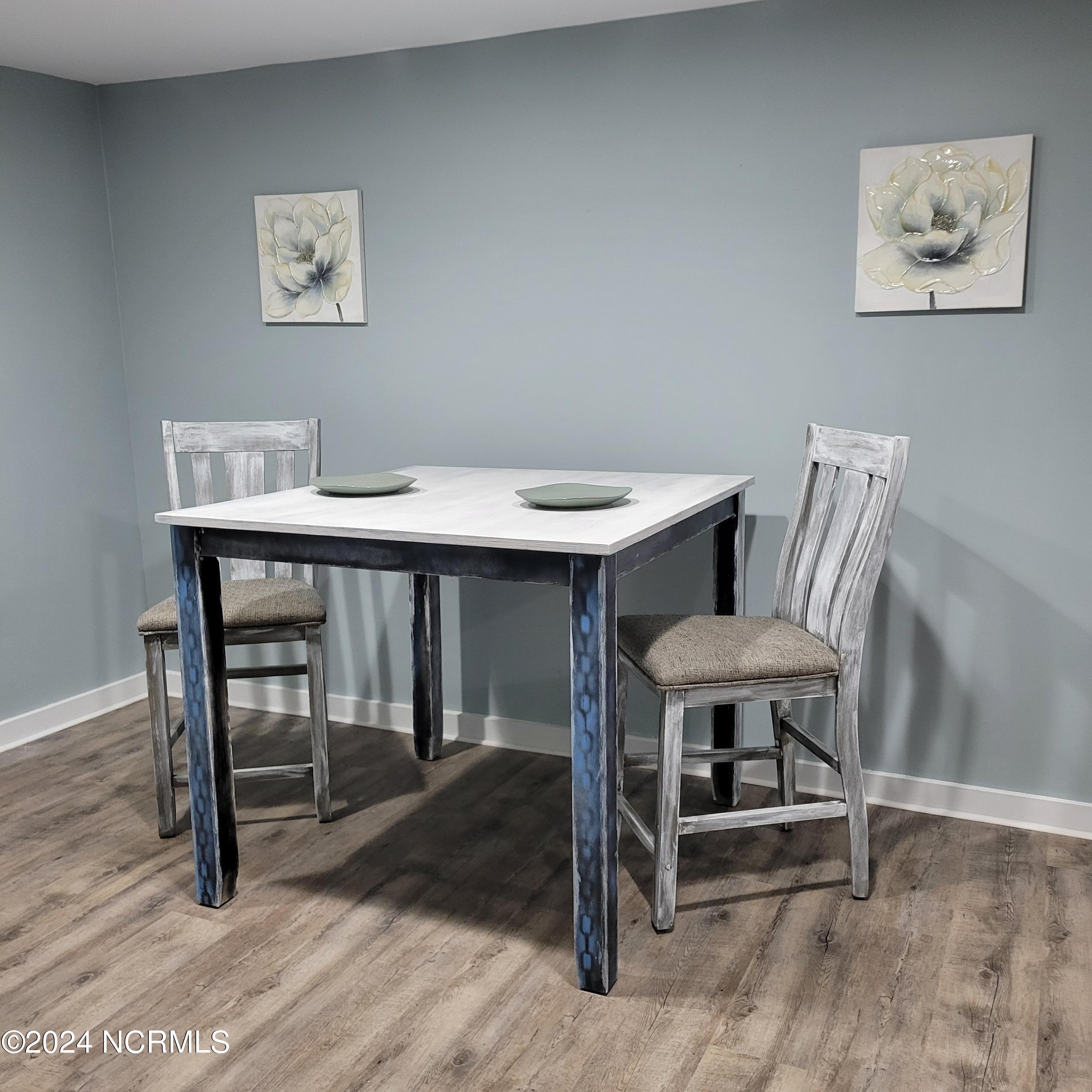 216 South College Street Atkinson, NC 28421 - Photo 10 of 24 Dining