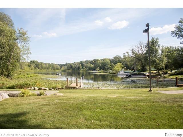 11005 Fenton Road Fenton, MI 48430 - Photo 19 of 52