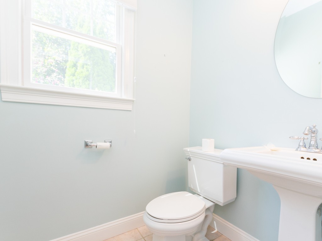 37 Hamilton Place, Unit 37 Needham, MA 02494 - Photo 12 of 27