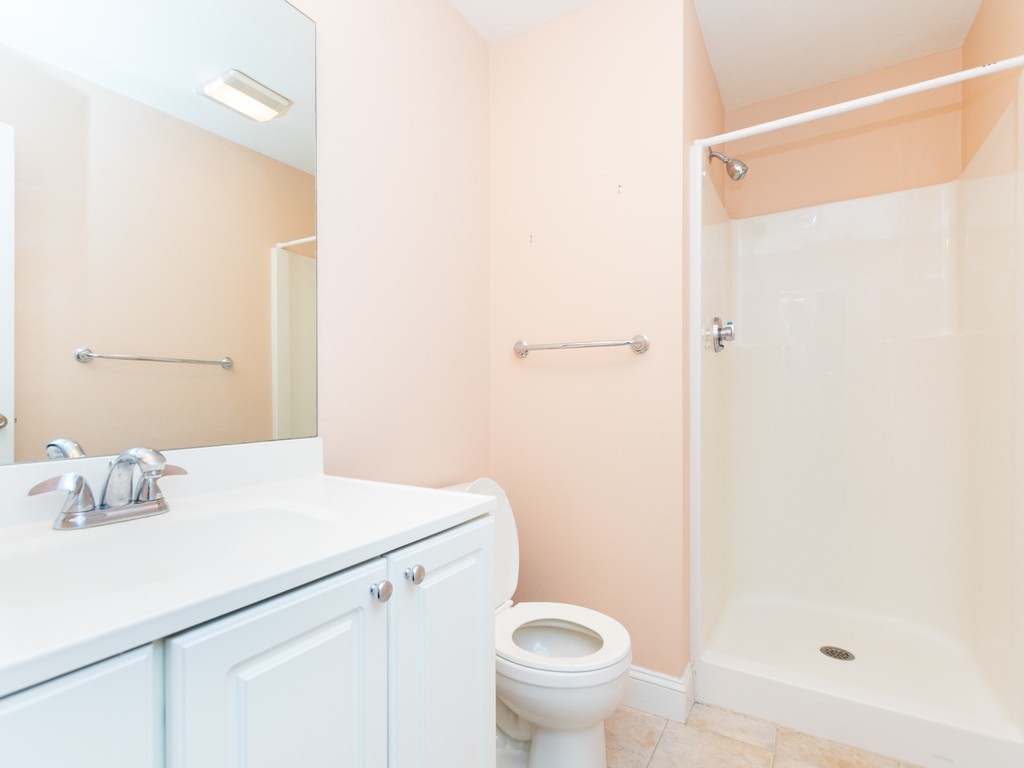 37 Hamilton Place, Unit 37 Needham, MA 02494 - Photo 15 of 27