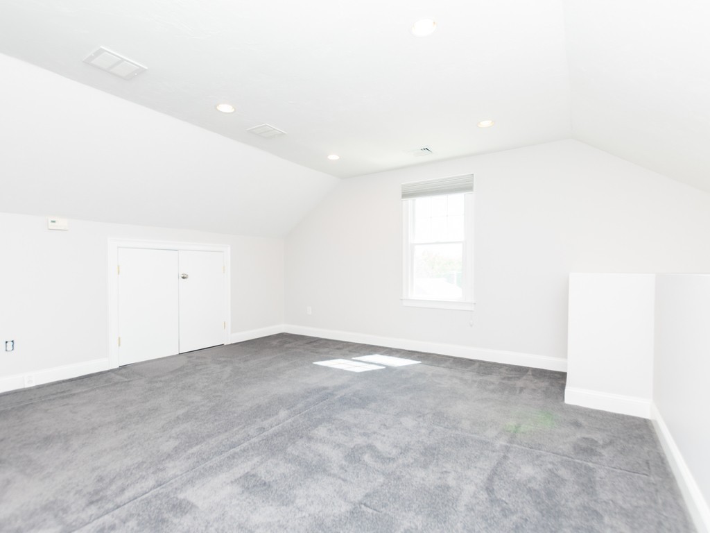 37 Hamilton Place, Unit 37 Needham, MA 02494 - Photo 18 of 27