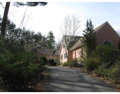 31 Browning Pond Road Spencer, MA 01562 - Photo 2 of 6 Gallery Image 2