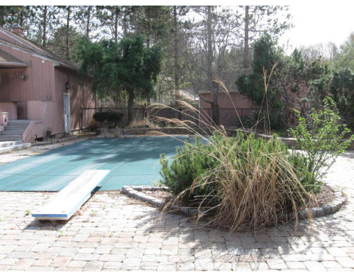 31 Browning Pond Road Spencer, MA 01562 - Photo 4 of 6 Gallery Image 4