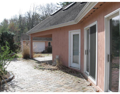 31 Browning Pond Road Spencer, MA 01562 - Photo 5 of 6 Gallery Image 5