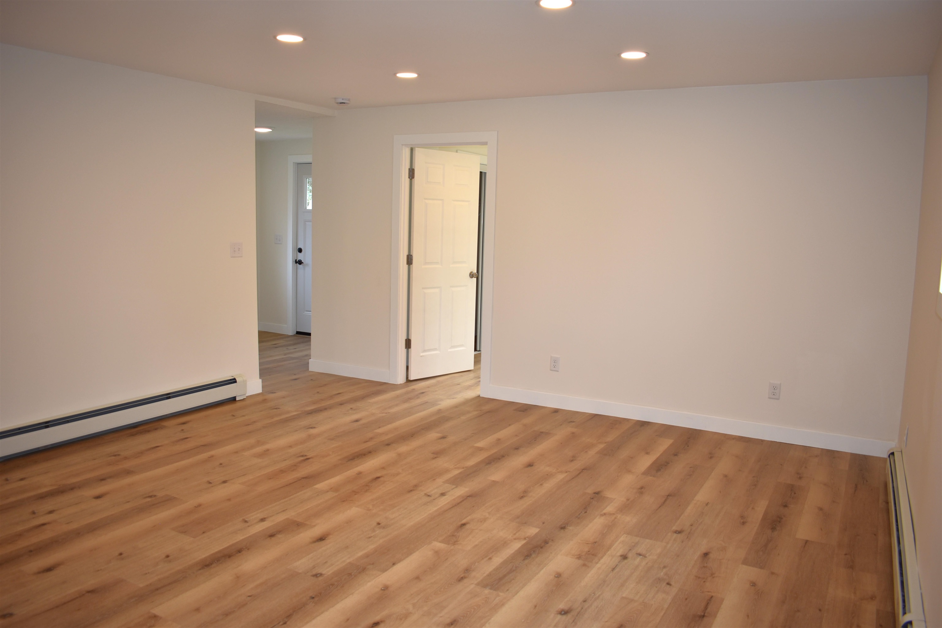 1915 North 53rd Street Superior, WI 54880 - Photo 28 of 37 Living Room