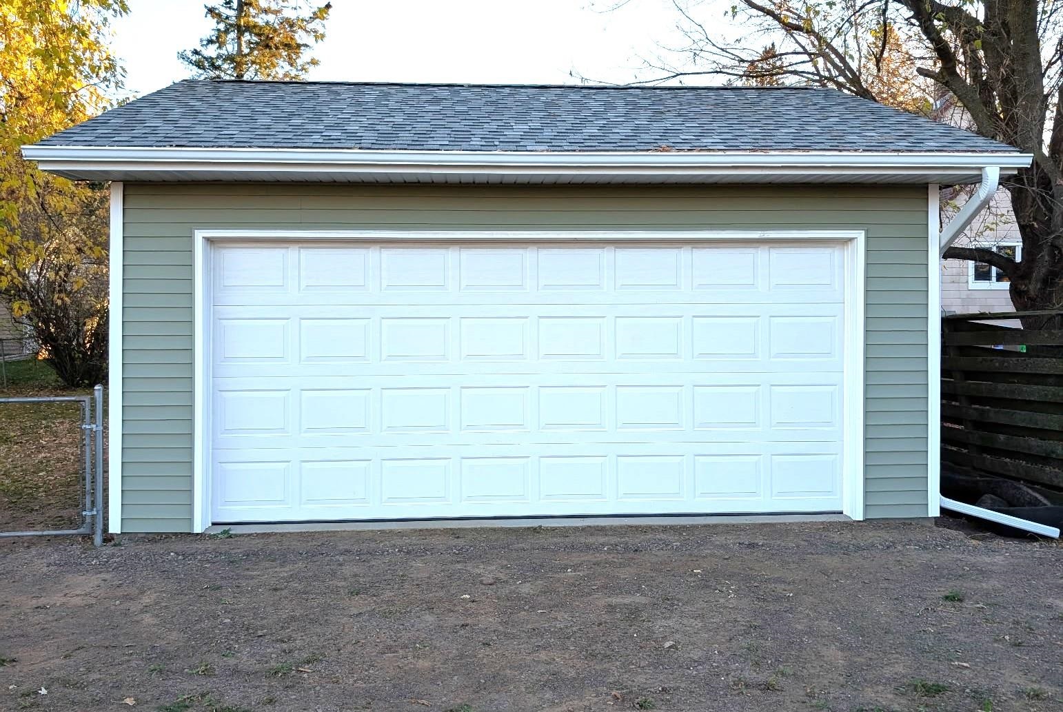 1915 North 53rd Street Superior, WI 54880 - Photo 34 of 37 Garage