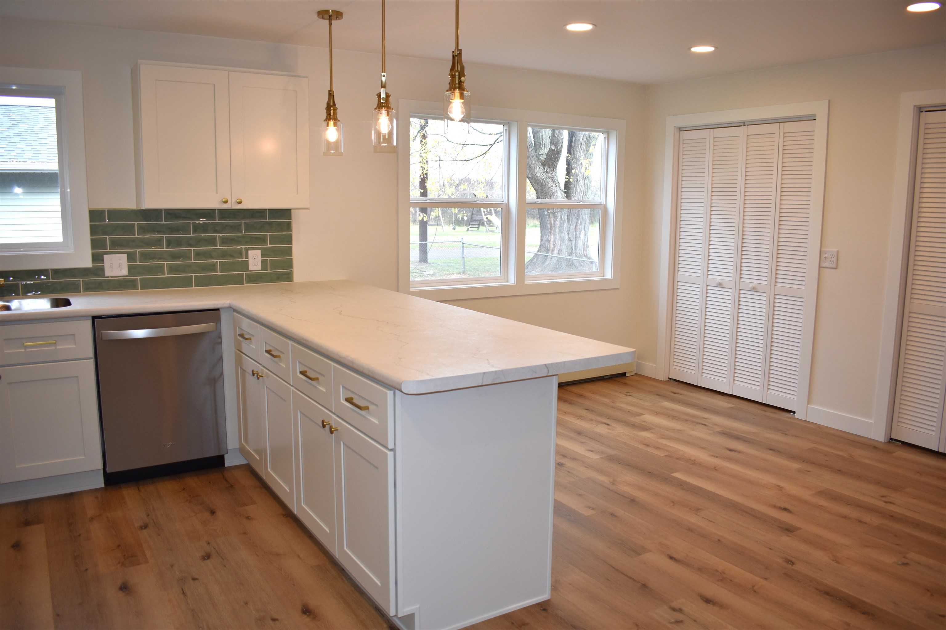 1915 North 53rd Street Superior, WI 54880 - Photo 5 of 37 Kitchen