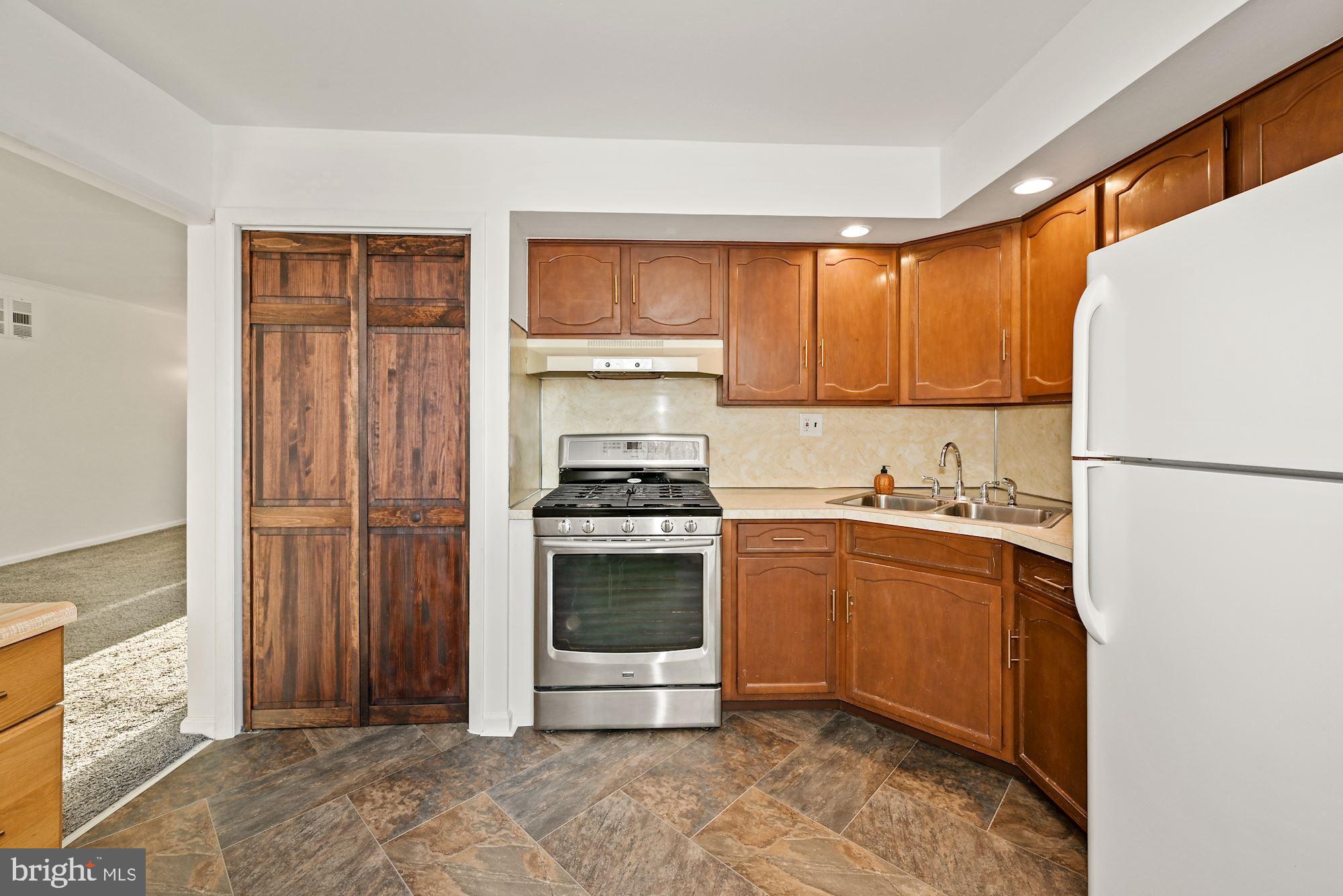 54 Mantua Road Mount Royal, NJ 08061 - Photo 14 of 29