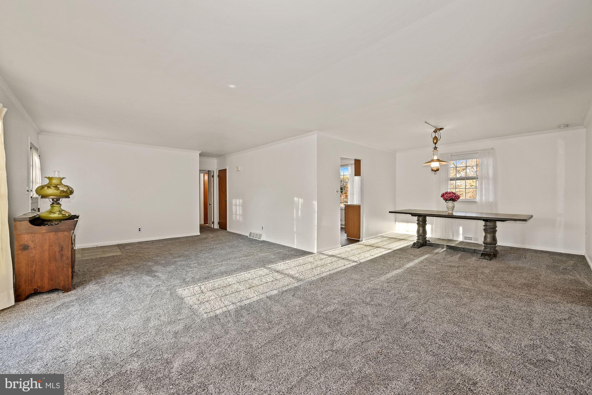 54 Mantua Road Mount Royal, NJ 08061 - Photo 6 of 29 Open floor plan.