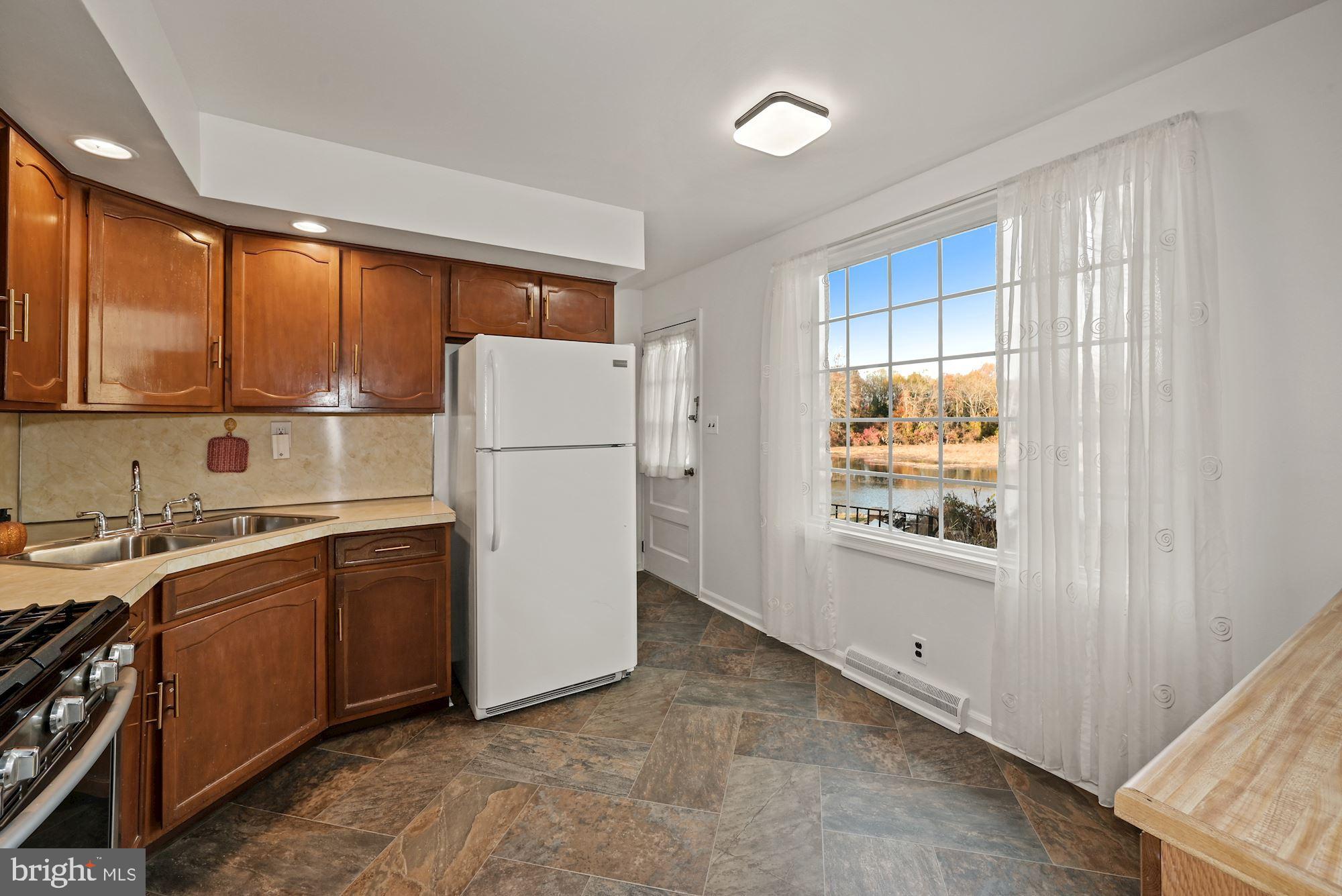 54 Mantua Road Mount Royal, NJ 08061 - Photo 10 of 29